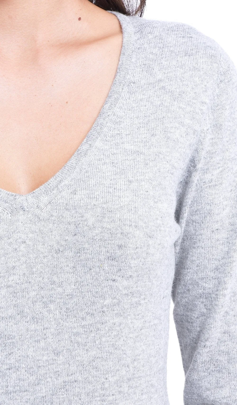 V-NECK BASIC SWEATER